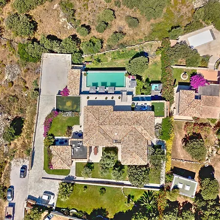 La Vista Bed & Breakfast 2*