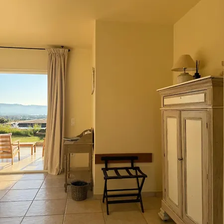 ベッド・アンド・ブレックファスト La Vista 4*