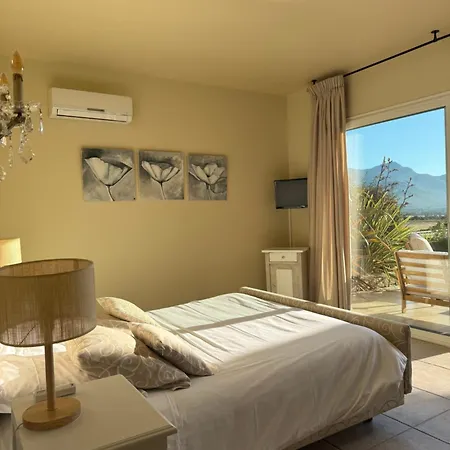 ベッド・アンド・ブレックファスト La Vista リュミオ