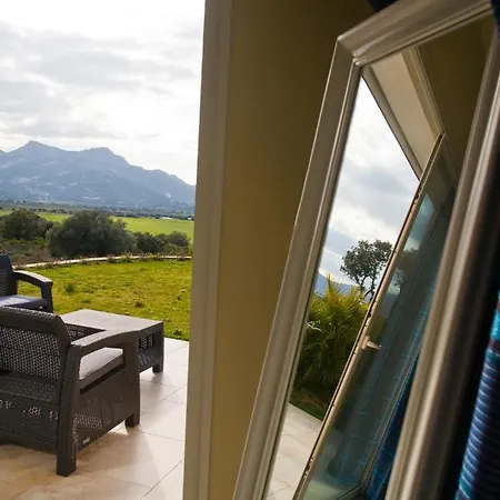 La Vista Bed & Breakfast Lumio (Corsica)