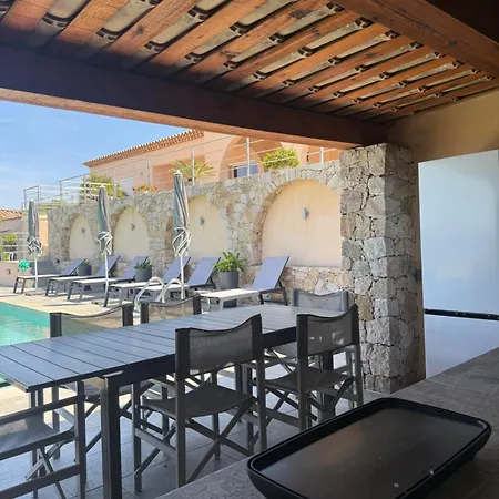 La Vista 4*