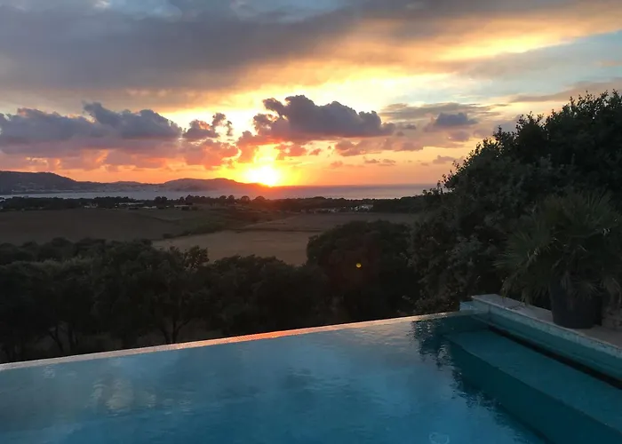 La Vista 4*